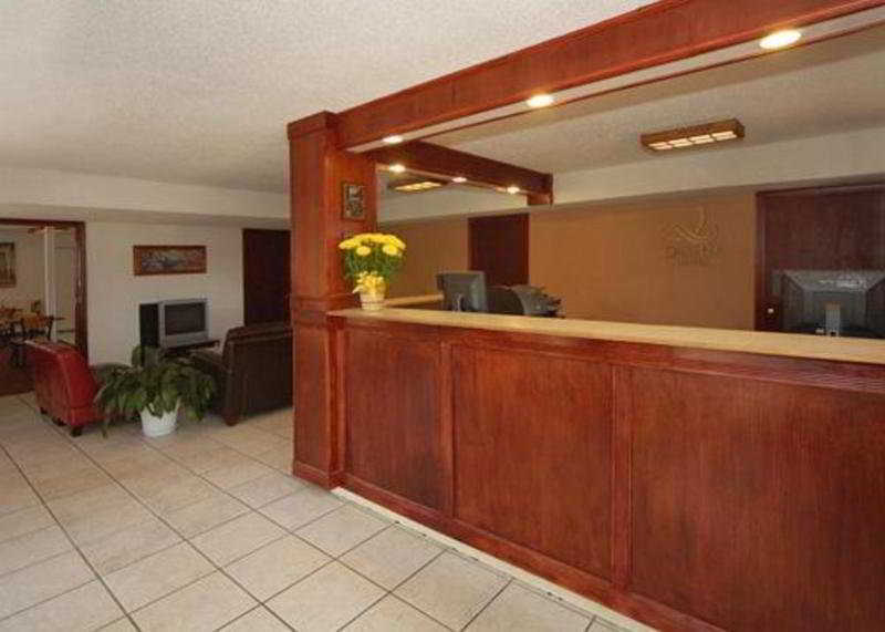 Days Inn By Wyndham Pensacola I-10 Ferry Pass Интерьер фото